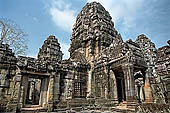 Banteay Kdei temple - towers nad galleries of the inner temple enclosures.